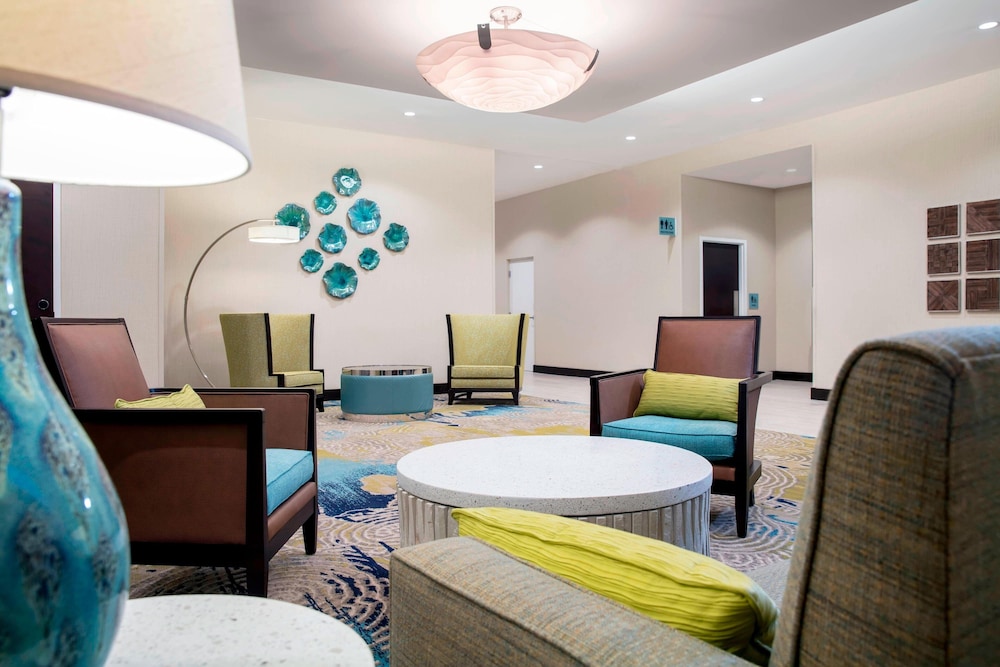 TownePlace Suites by Marriott Orlando Theme Parks/Lake Buena Vista — Hotel building in Orlando, Florida