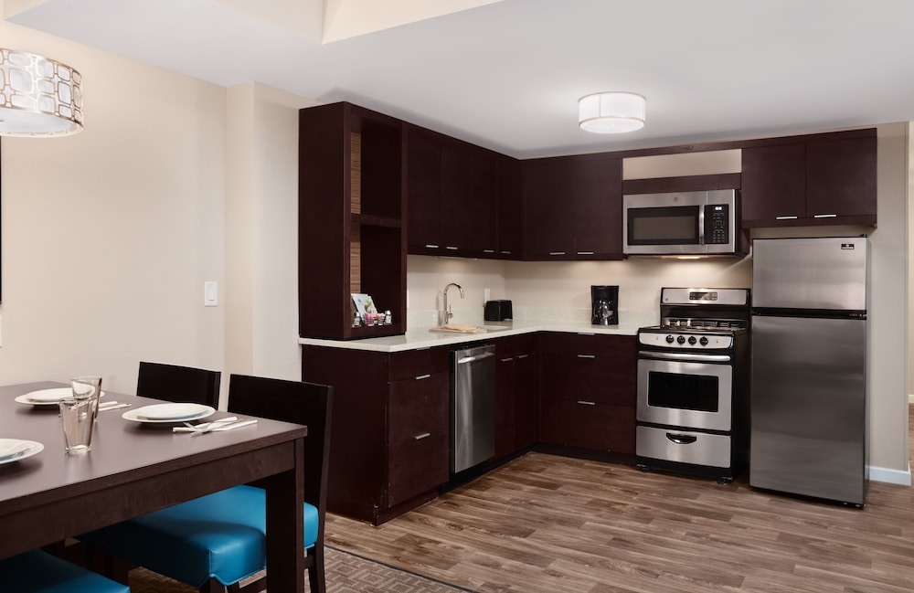 TownePlace Suites by Marriott Orlando Theme Parks/Lake Buena Vista — Hotel rooms in Orlando, Florida