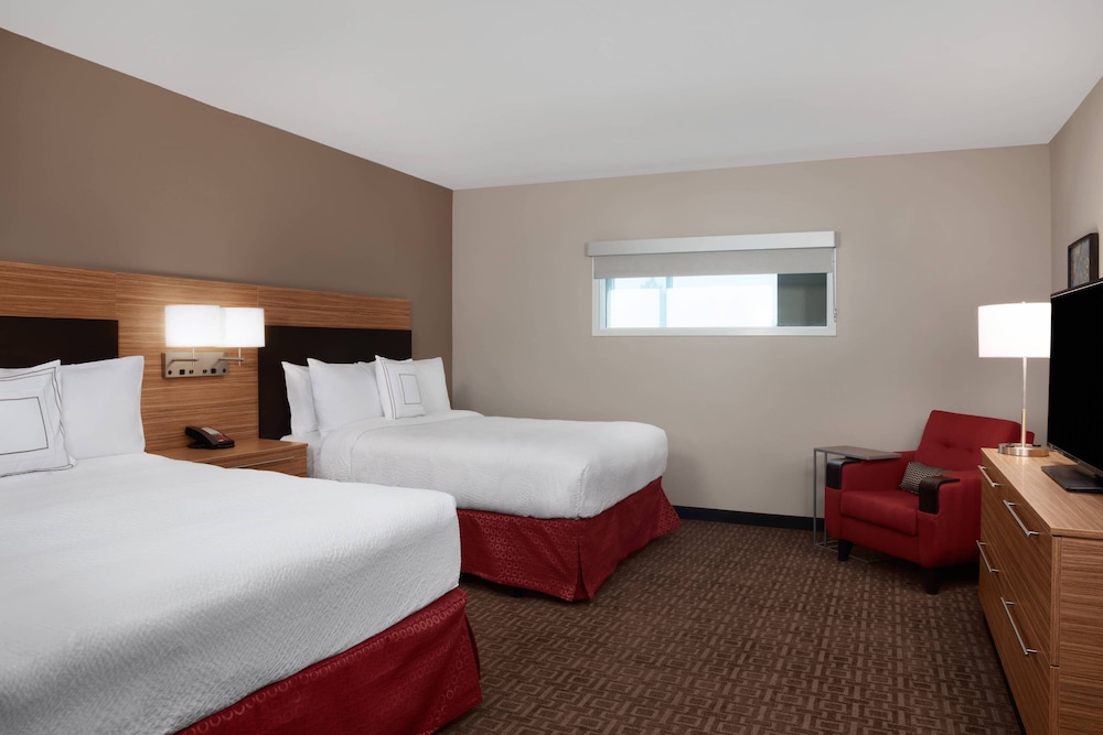 TownePlace Suites by Marriott Orlando Theme Parks/Lake Buena Vista — Hotel rooms in Orlando, Florida
