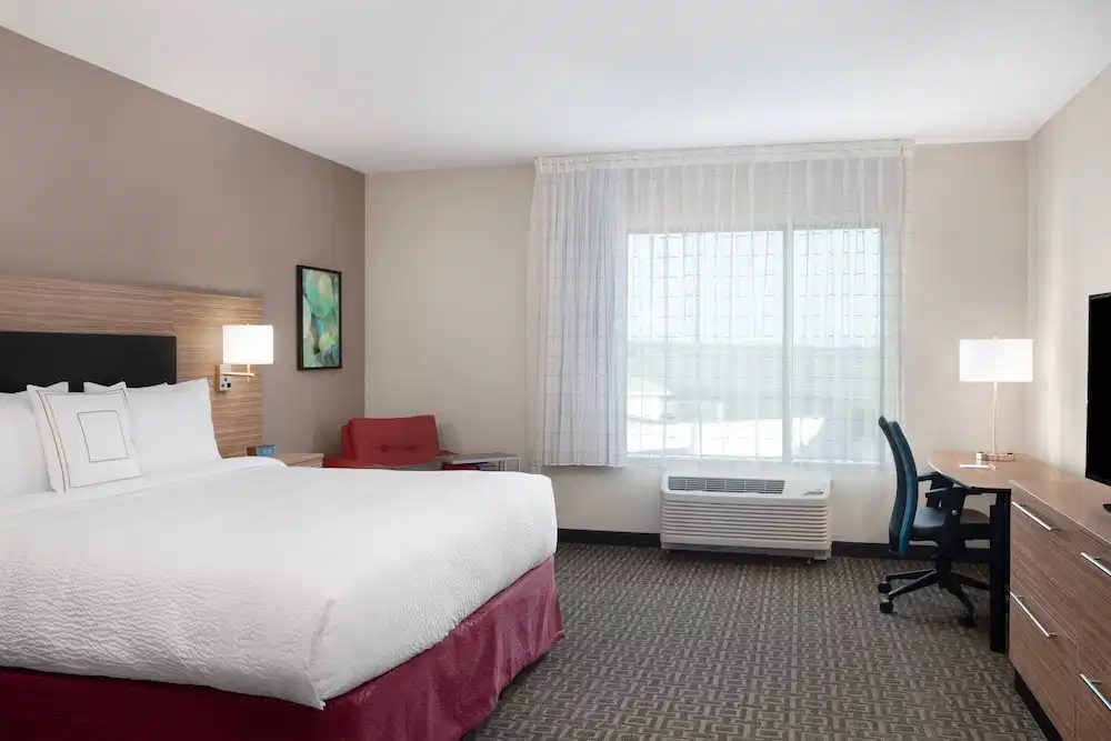 TownePlace Suites by Marriott Orlando Theme Parks/Lake Buena Vista — Hotel rooms in Orlando, Florida