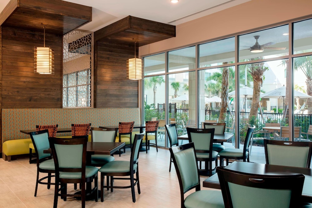 TownePlace Suites by Marriott Orlando Theme Parks/Lake Buena Vista — Restaurant & bars in Orlando, Florida