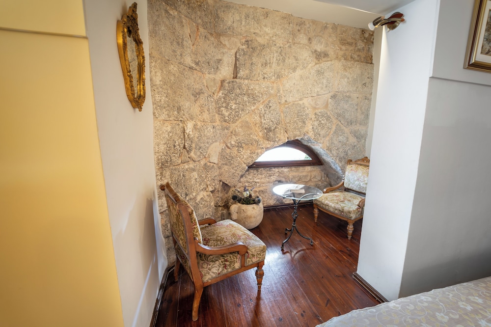 Hotel Peristil — Hotel rooms in Split, Split-Dalmatia