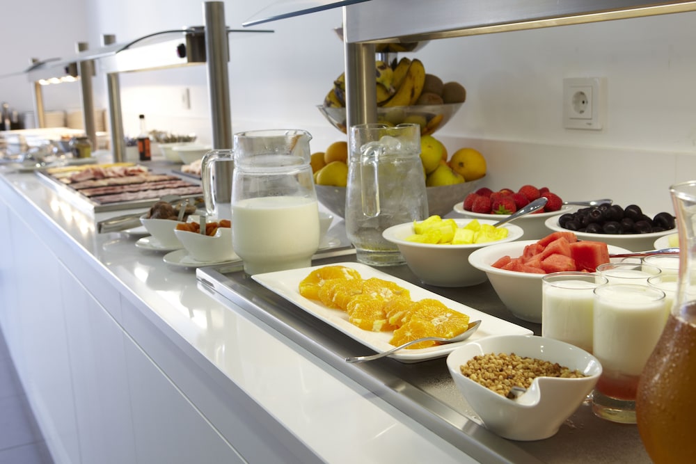 Ibiza Sun Apartments — Restaurant & bars in Playa d'en Bossa, Balearic Islands