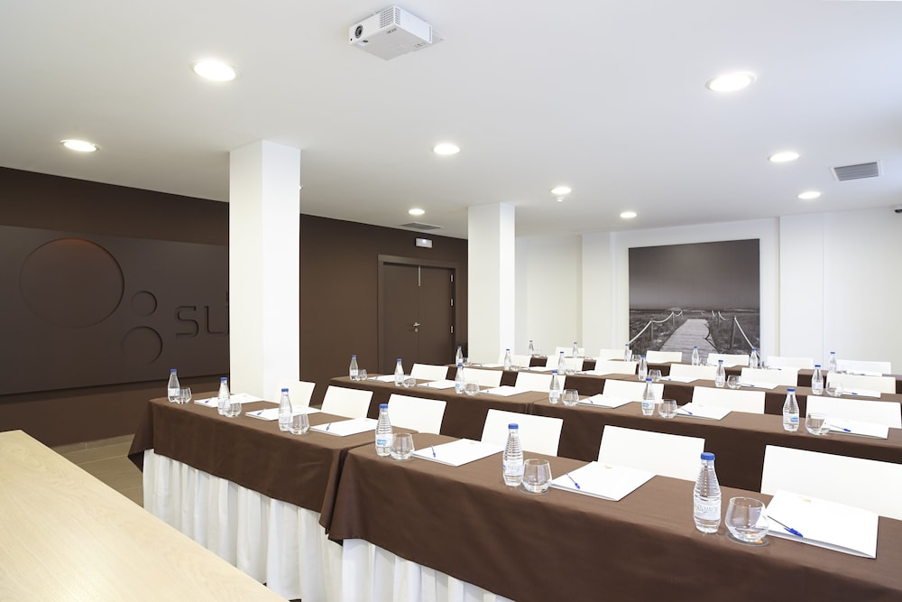 Ibiza Sun Apartments — Hotel building in Playa d'en Bossa, Balearic Islands