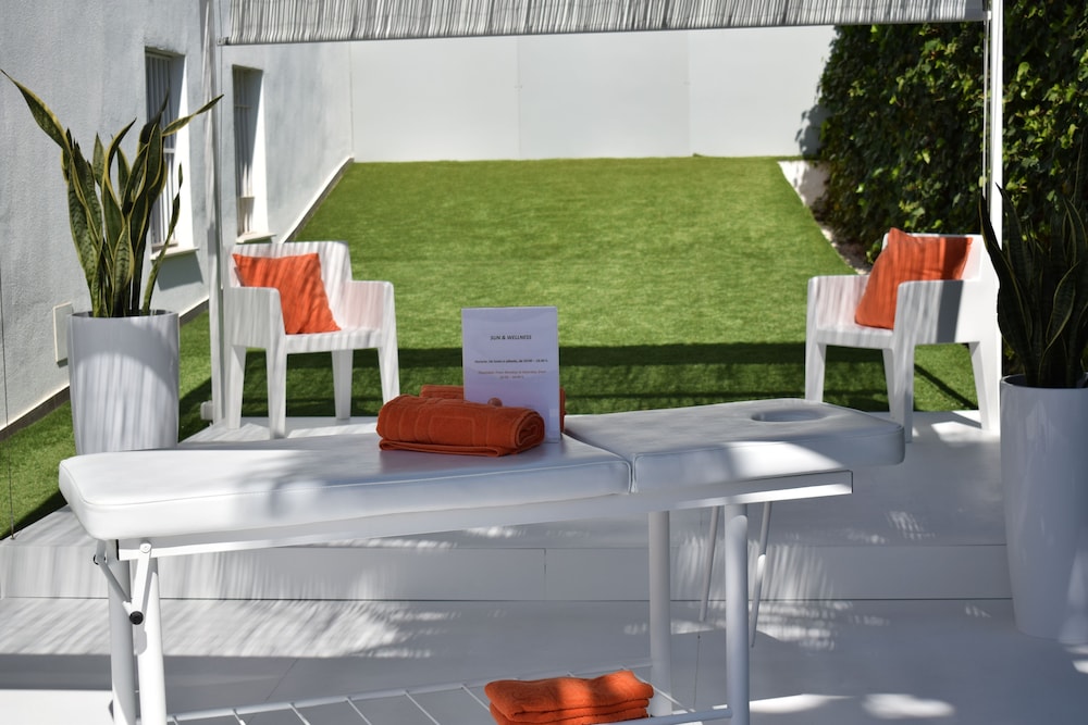 Ibiza Sun Apartments — Spa in Playa d'en Bossa, Balearic Islands