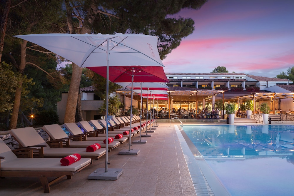 Villa Galijot Plava Laguna — Swimming pool in Poreč, Istria