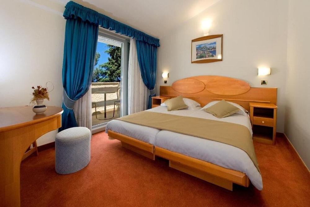 Villa Galijot Plava Laguna — Hotel rooms in Poreč, Istria