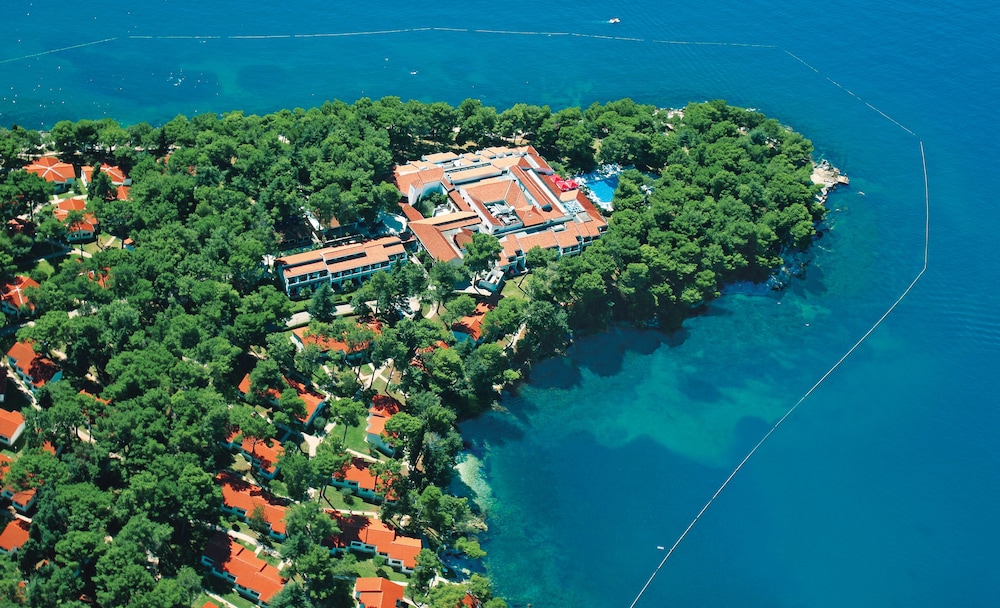 Villa Galijot Plava Laguna — Hotel building in Poreč, Istria