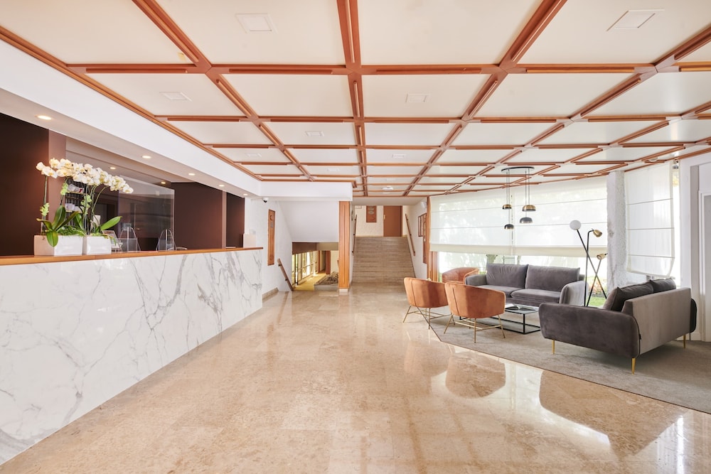 Villa Galijot Plava Laguna — Hotel building in Poreč, Istria