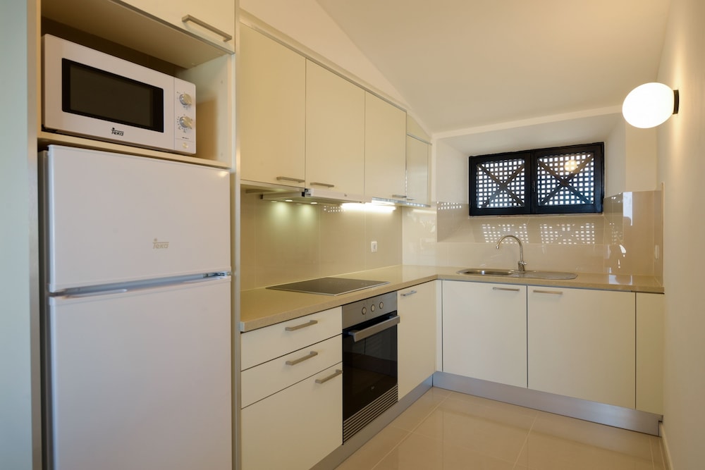 3HB Golden Beach — Hotel rooms in Albufeira, Faro