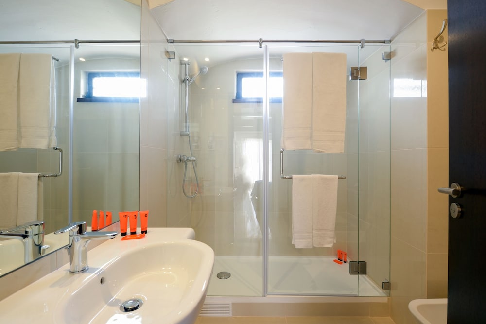 3HB Golden Beach — Hotel rooms in Albufeira, Faro
