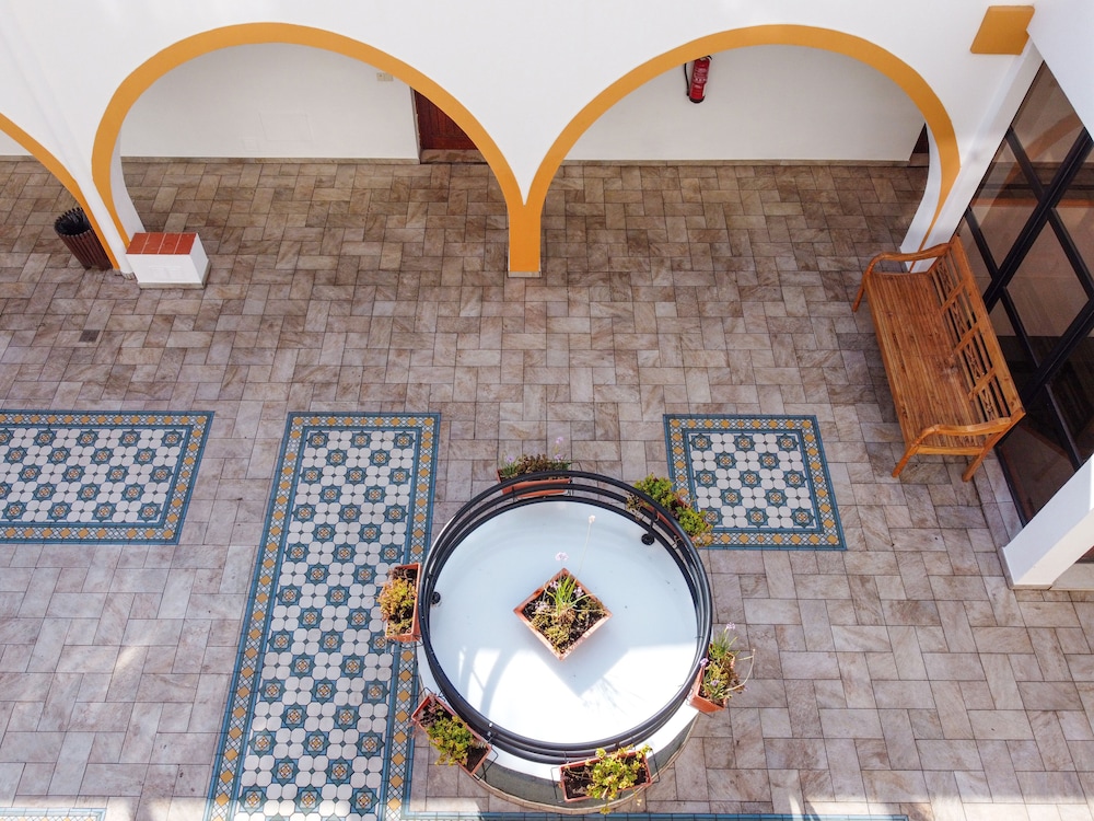 Alfagar Cerro Malpique — Hotel building in Albufeira, Faro
