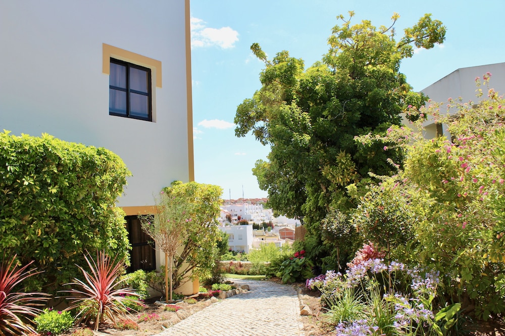 Alfagar Cerro Malpique — Hotel building in Albufeira, Faro