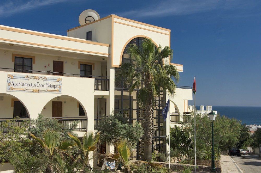 Alfagar Cerro Malpique — Hotel building in Albufeira, Faro