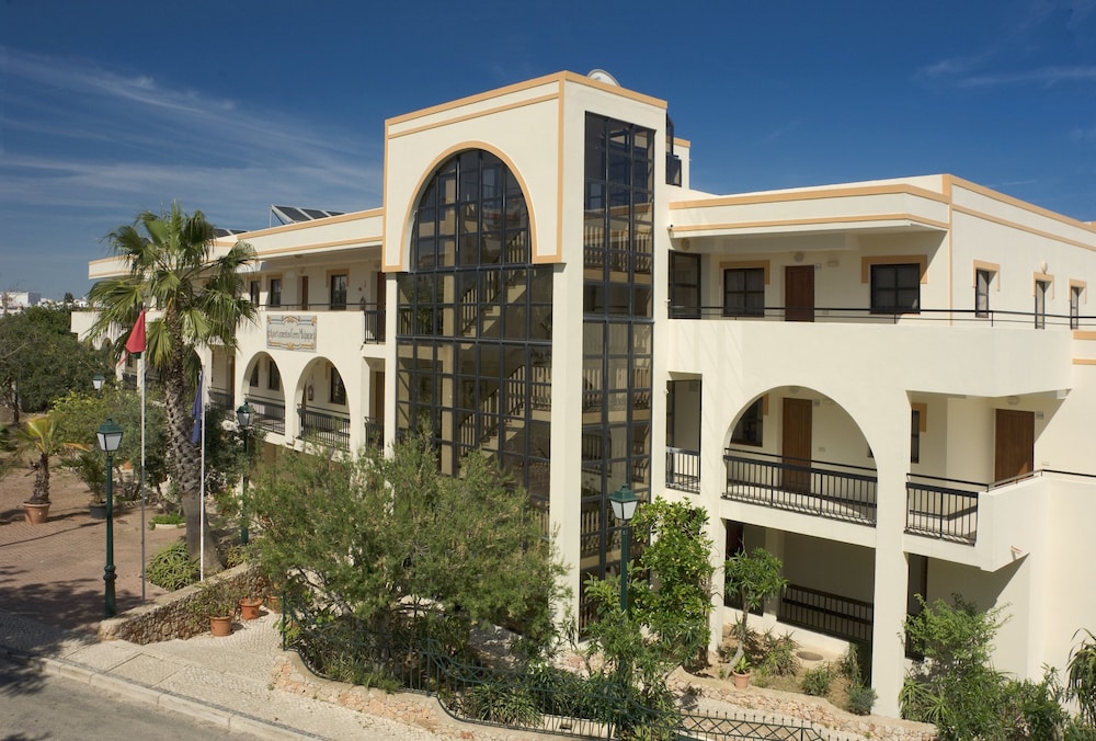 Alfagar Cerro Malpique — Hotel building in Albufeira, Faro