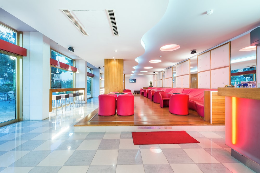 Hotel Vis — Restaurant & bars in Dubrovnik, Dubrovnik-Neretva