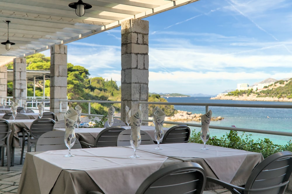Hotel Vis — Restaurant & bars in Dubrovnik, Dubrovnik-Neretva