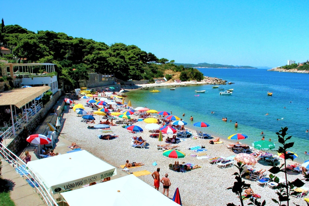 Hotel Vis — Beach in Dubrovnik, Dubrovnik-Neretva