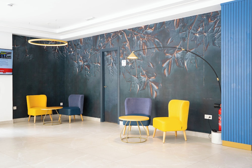 Aparthotel BCL Levante Beach — Hotel building in Benidorm, Valencian Community
