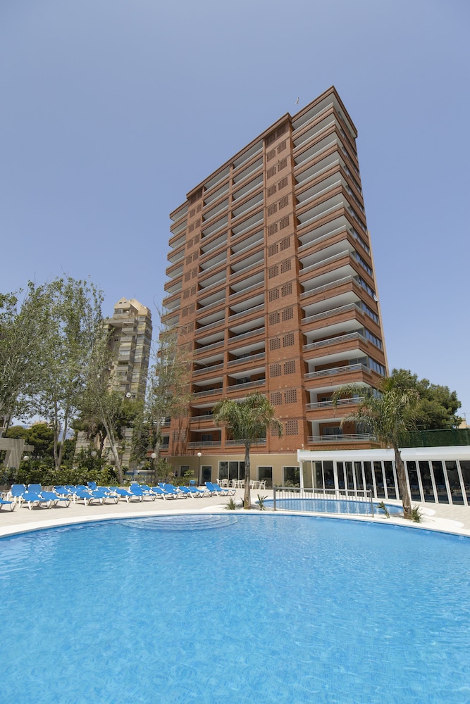 Aparthotel BCL Levante Lux — Swimming pool in Benidorm, Valencian Community