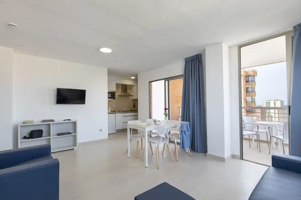Aparthotel BCL Levante Lux — Hotel rooms in Benidorm, Valencian Community