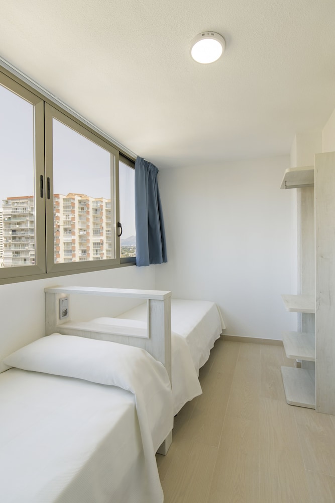 Aparthotel BCL Levante Lux — Hotel rooms in Benidorm, Valencian Community