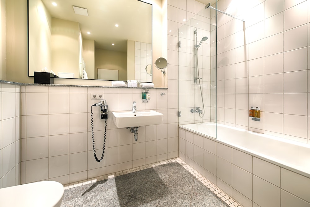Mondrian Suites Berlin Checkpoint Charlie — Hotel rooms in Berlin, Berlin