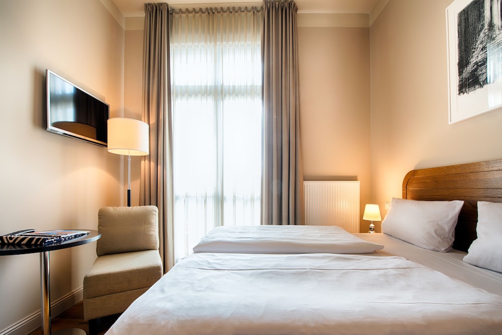 Mondrian Suites Berlin Checkpoint Charlie — Hotel rooms in Berlin, Berlin