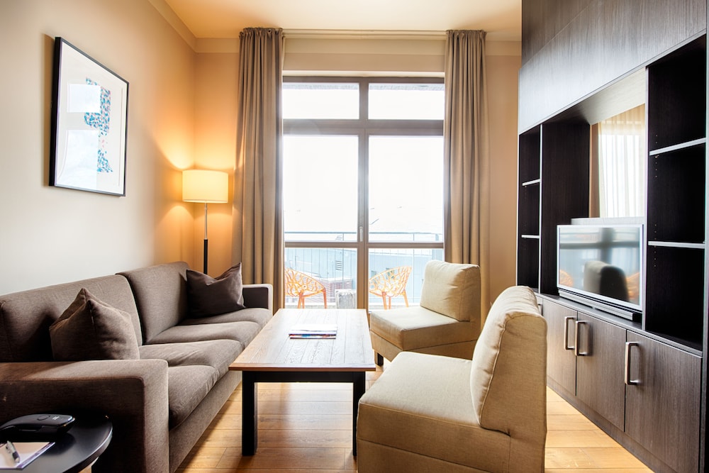 Mondrian Suites Berlin Checkpoint Charlie — Hotel rooms in Berlin, Berlin