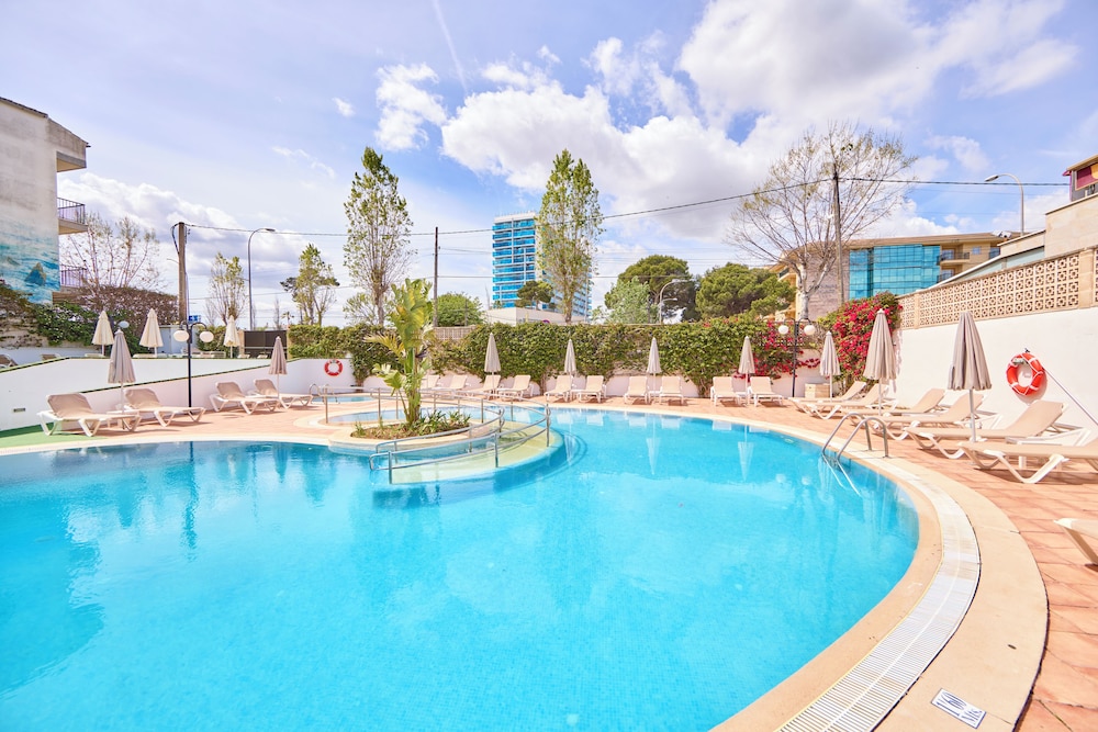 Ilusion Markus & Spa — Swimming pool in Can Picafort, Balearic Islands