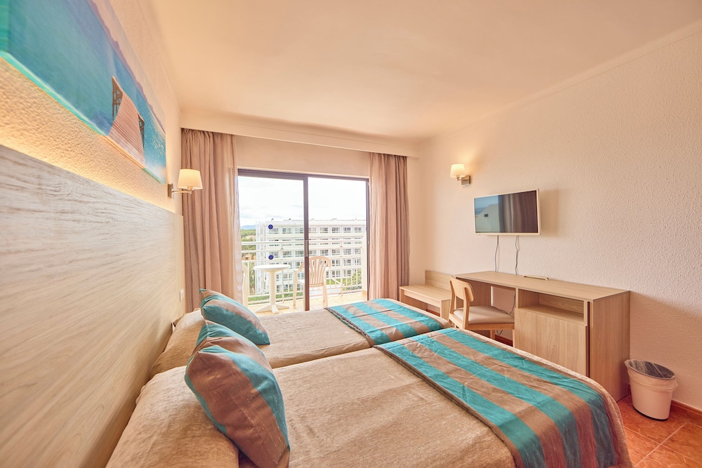 Ilusion Markus & Spa — Hotel rooms in Can Picafort, Balearic Islands