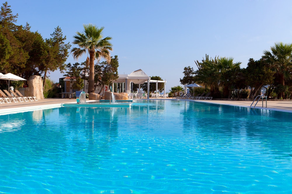 Marvell Club Aparthotel — Swimming pool in San Antonio, Balearic Islands