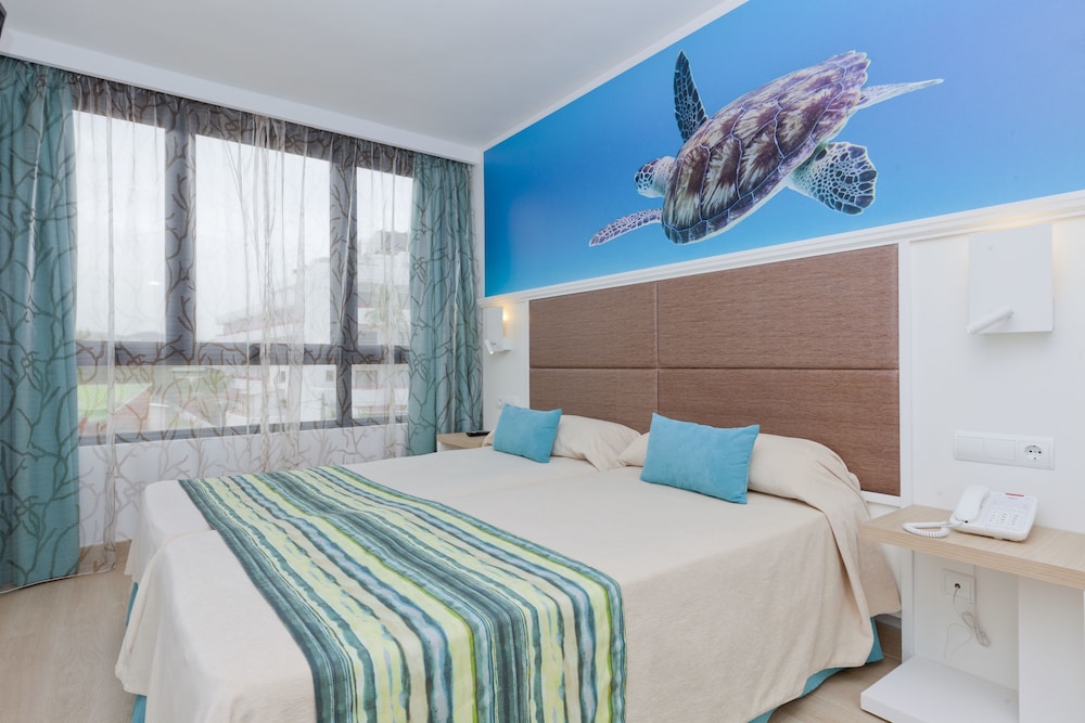 Marvell Club Aparthotel — Hotel rooms in San Antonio, Balearic Islands