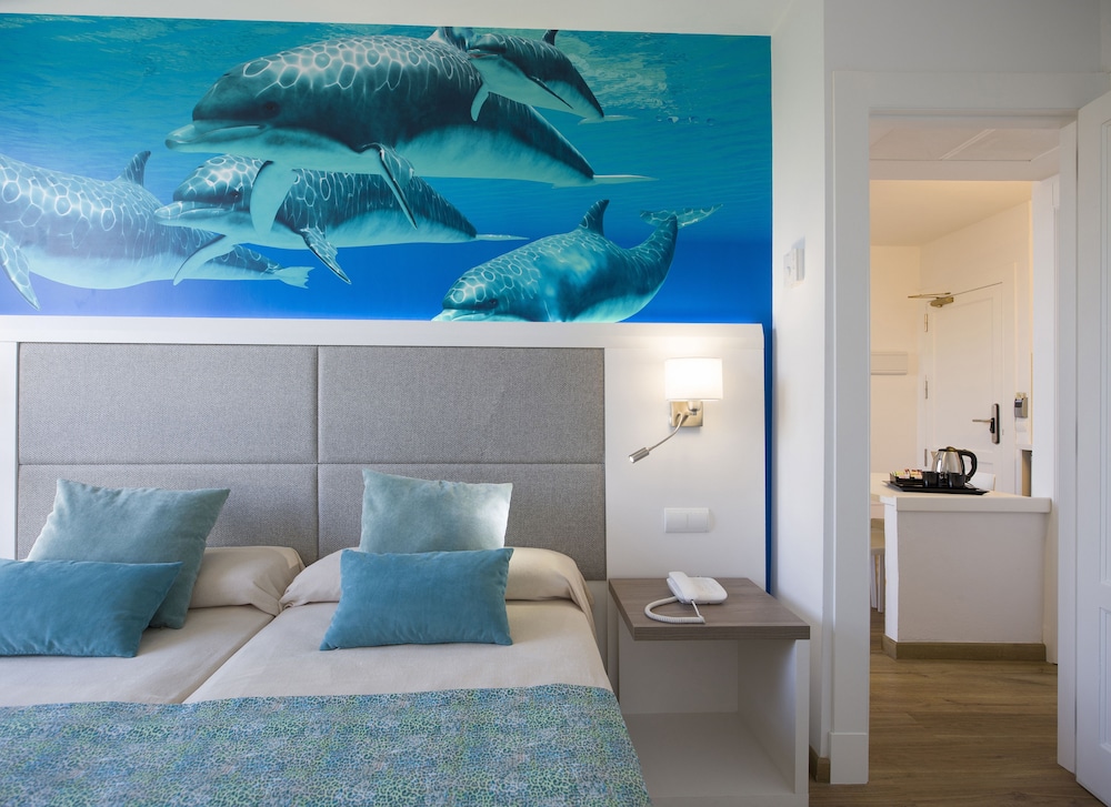 Marvell Club Aparthotel — Hotel rooms in San Antonio, Balearic Islands