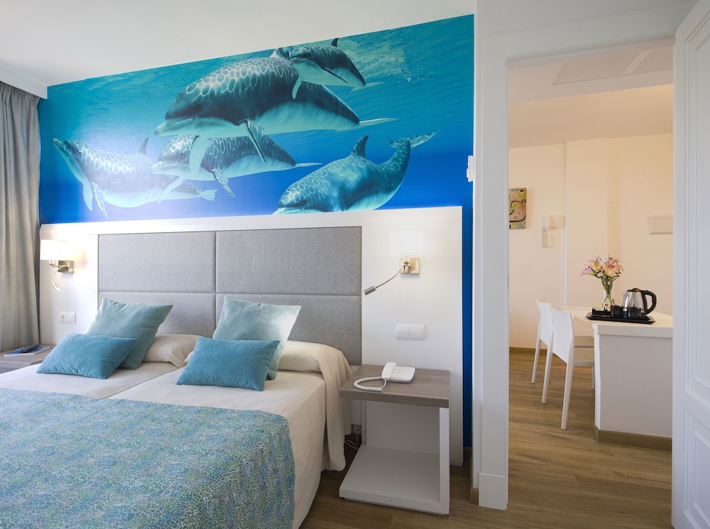 Marvell Club Aparthotel — Hotel rooms in San Antonio, Balearic Islands