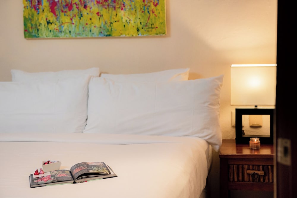 Villas Sacbe Condo Hotel and Beach Club — Hotel rooms in Playa del Carmen, Quintana Roo