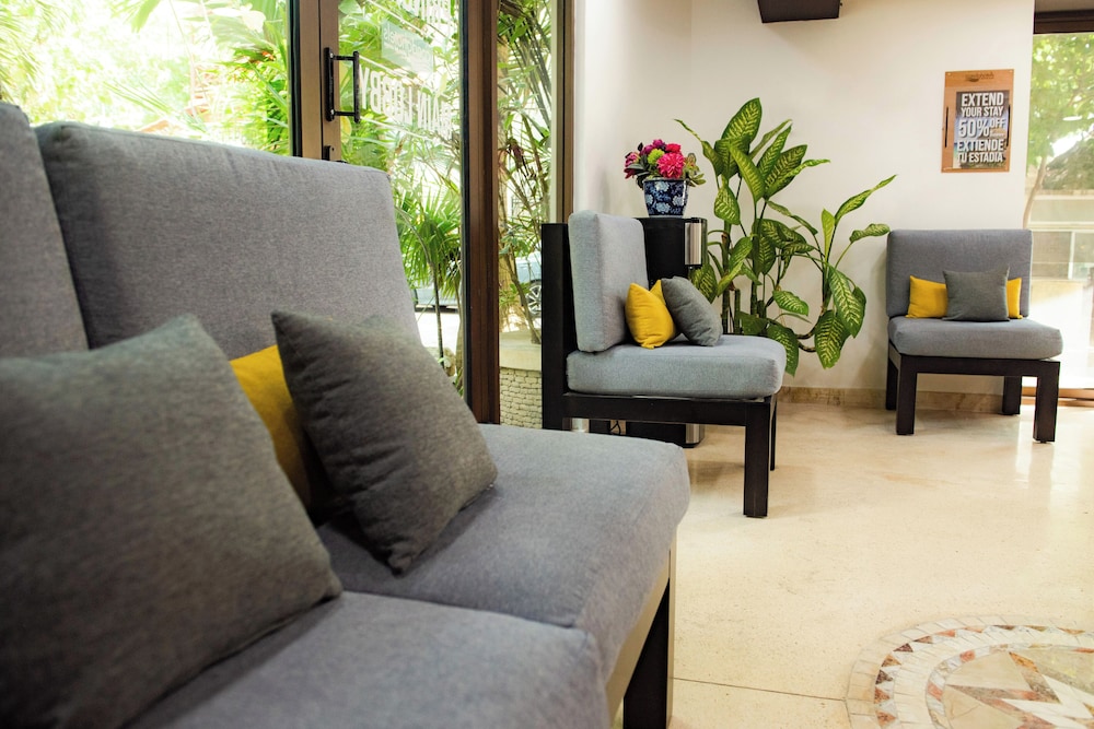 Villas Sacbe Condo Hotel and Beach Club — Hotel building in Playa del Carmen, Quintana Roo