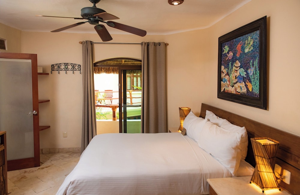 Villas Sacbe Condo Hotel and Beach Club — Hotel rooms in Playa del Carmen, Quintana Roo
