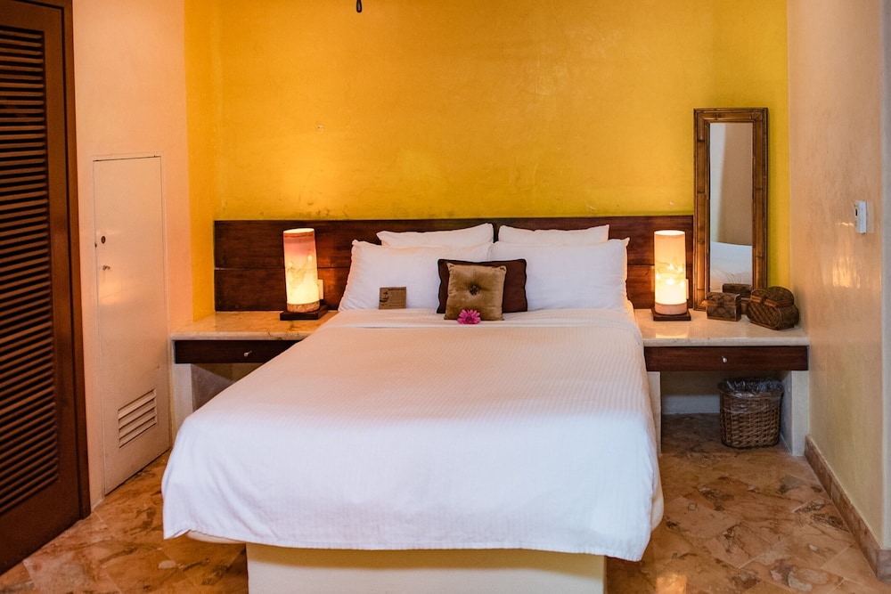 Villas Sacbe Condo Hotel and Beach Club — Hotel rooms in Playa del Carmen, Quintana Roo