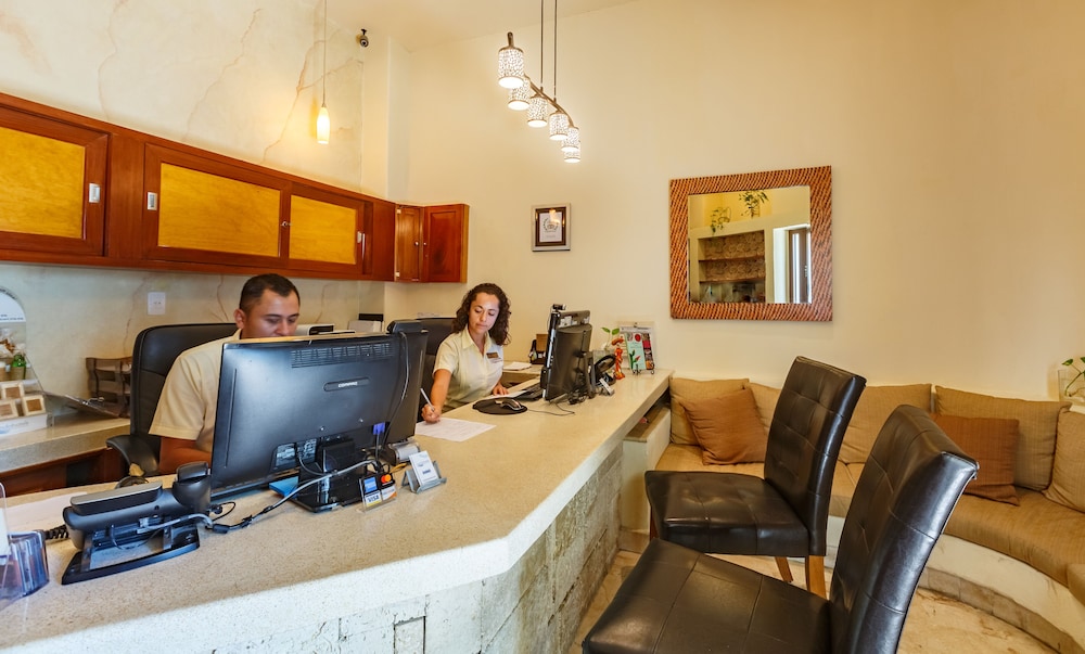Villas Sacbe Condo Hotel and Beach Club — Hotel building in Playa del Carmen, Quintana Roo
