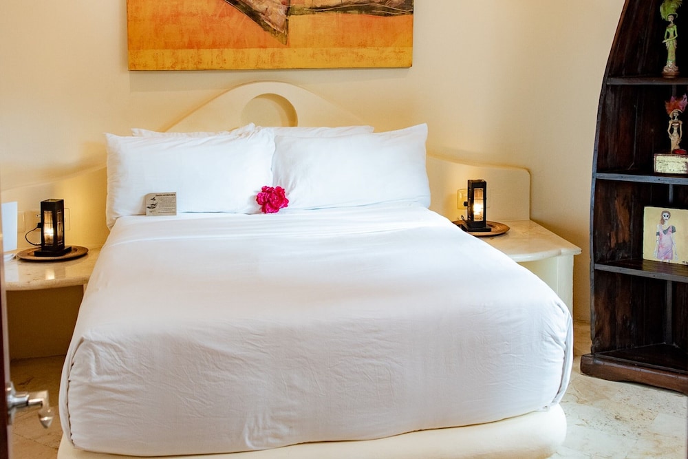 Villas Sacbe Condo Hotel and Beach Club — Hotel rooms in Playa del Carmen, Quintana Roo