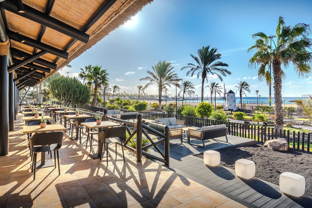 Barceló Fuerteventura Mar — Restaurant & bars in Costa de Antigua, Canary Islands