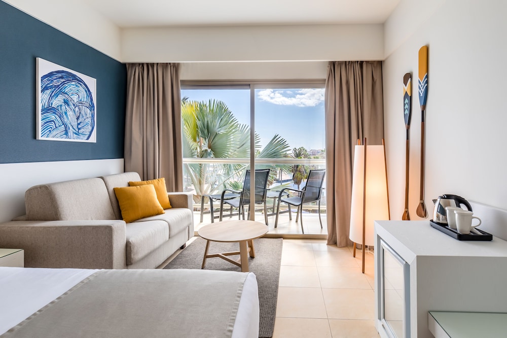 Barceló Fuerteventura Mar — Hotel rooms in Costa de Antigua, Canary Islands