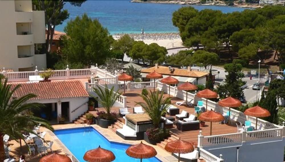 Hotel Navia Santa Ponsa image