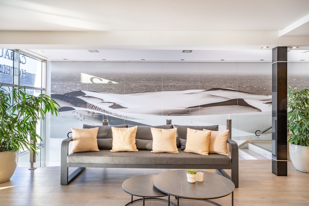 Apartamentos Cala D'Or — Hotel rooms in Puerto Rico, Canary Islands