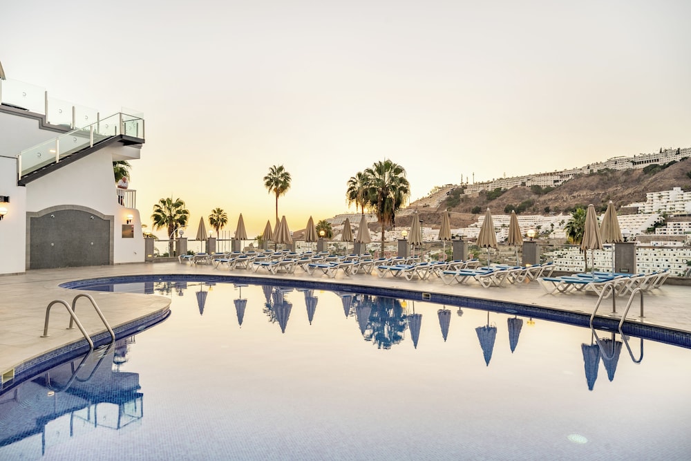 Apartamentos Cala D'Or — Main photo in Puerto Rico, Canary Islands