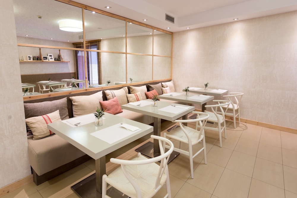 Musik Boutique Hotel - Adults Only — Restaurant & bars in Barcelona, Catalonia
