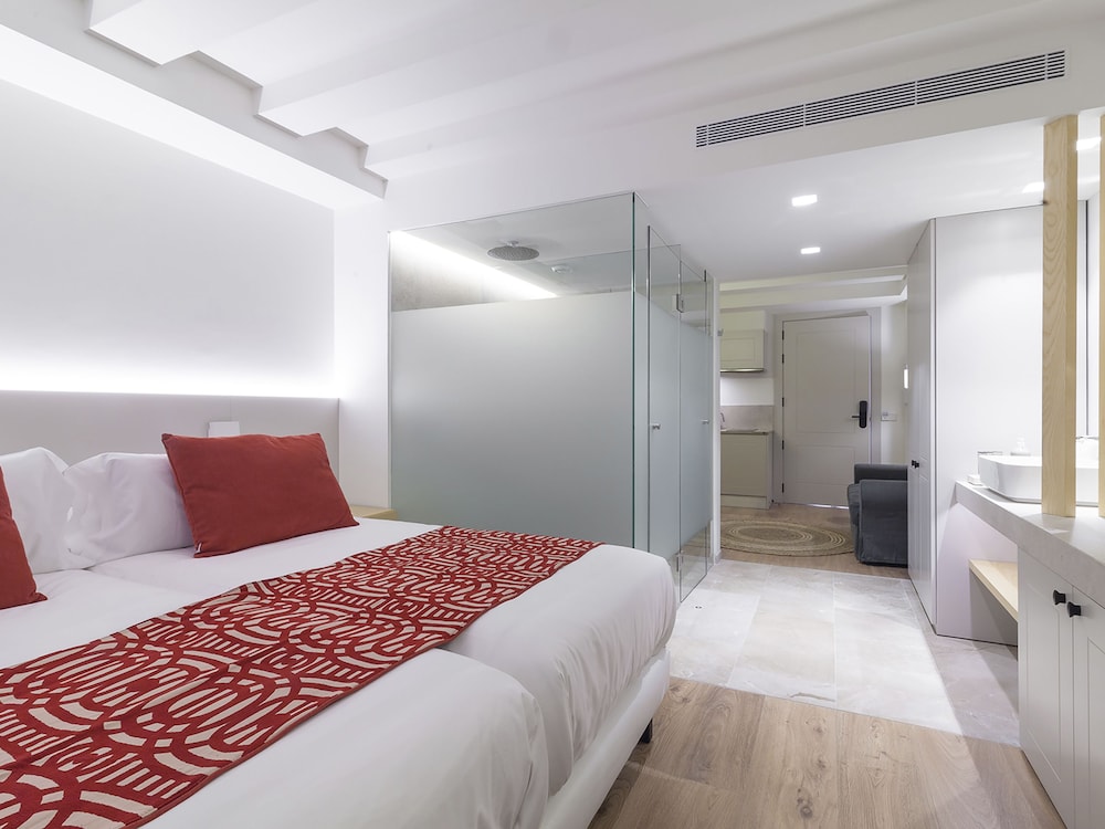 Apartahotel Fil Suites — Hotel rooms in Palma de Mallorca, Balearic Islands