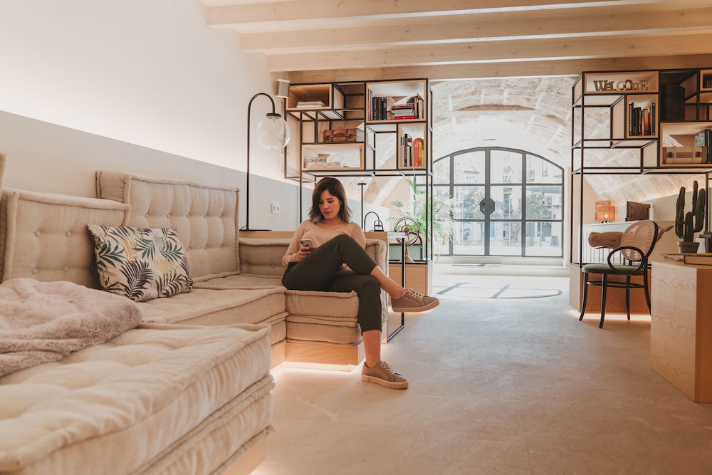 Apartahotel Fil Suites — Hotel rooms in Palma de Mallorca, Balearic Islands