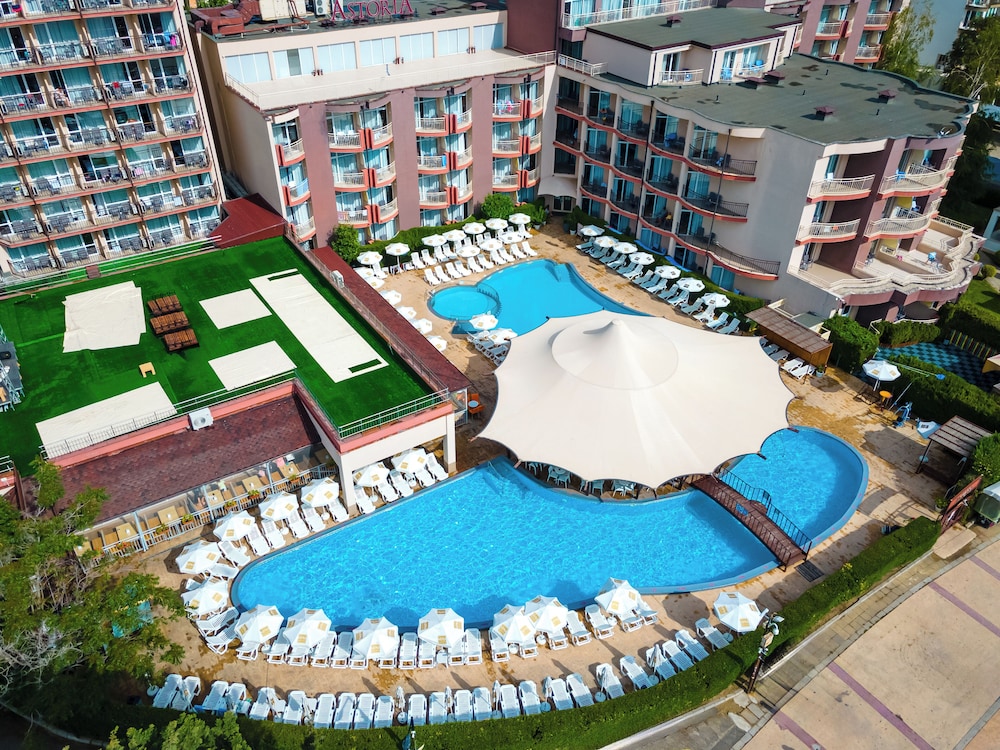 MPM Hotel Orel — Swimming pool in Sunny Beach, Burgas Region